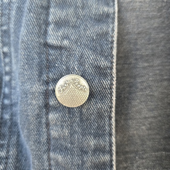 Free People Dark Blue Distressed Denim Jacket w/ Gray Knit Sleeves Hood Womens S - Picture 9 of 9